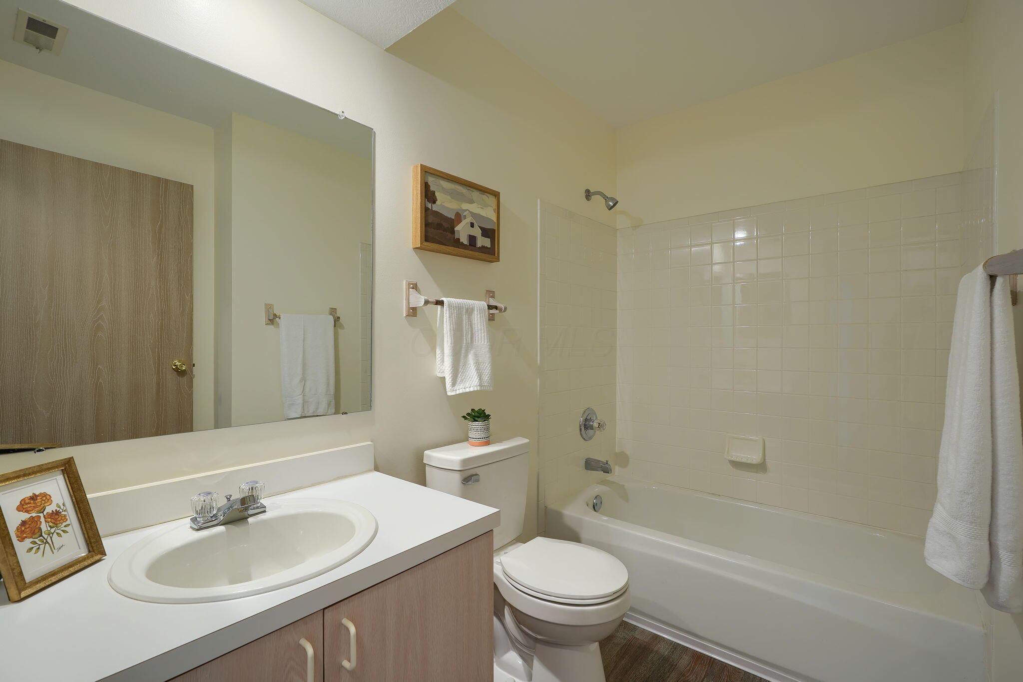 2675 Rolling Oaks Boulevard, Hilliard, Ohio image 18