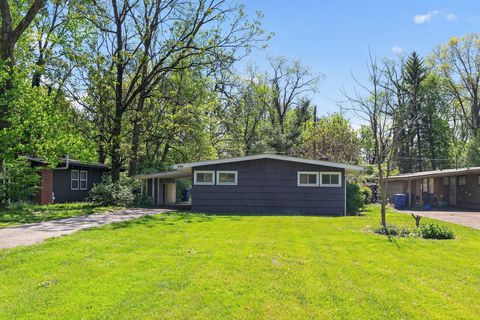 Photo of 994 Sunbury Road, Columbus, OH 43219 (MLS # 226013668)