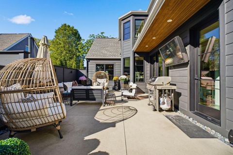 Tiny photo for 2648 Chester Road, Upper Arlington, OH 43221 (MLS # 225040562)