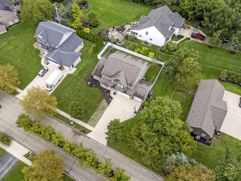 Tiny photo for 556 Kasons Way, Columbus, OH 43230 (MLS # 226036240)