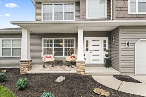 Tiny photo for 556 Kasons Way, Columbus, OH 43230 (MLS # 226036240)