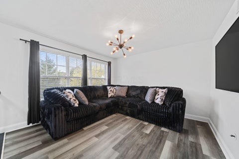 Tiny photo for 556 Kasons Way, Columbus, OH 43230 (MLS # 226036240)