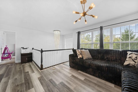 Tiny photo for 556 Kasons Way, Columbus, OH 43230 (MLS # 226036240)