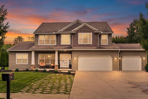 Tiny photo for 556 Kasons Way, Columbus, OH 43230 (MLS # 226036240)