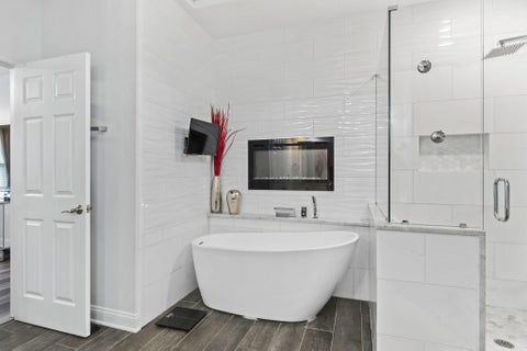 Tiny photo for 556 Kasons Way, Columbus, OH 43230 (MLS # 226036240)