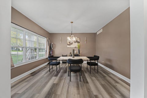 Tiny photo for 556 Kasons Way, Columbus, OH 43230 (MLS # 226036240)