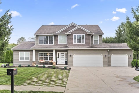 Photo of 556 Kasons Way, Columbus, OH 43230 (MLS # 226036240)