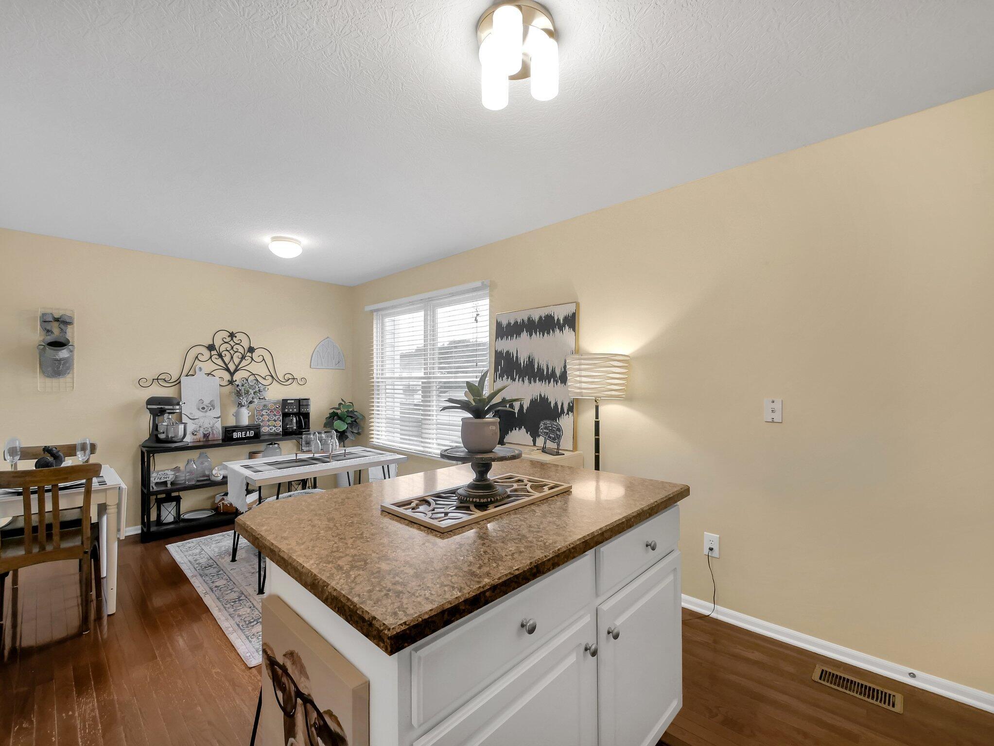 6010 Turnwood Drive #703, Westerville, Ohio image 18