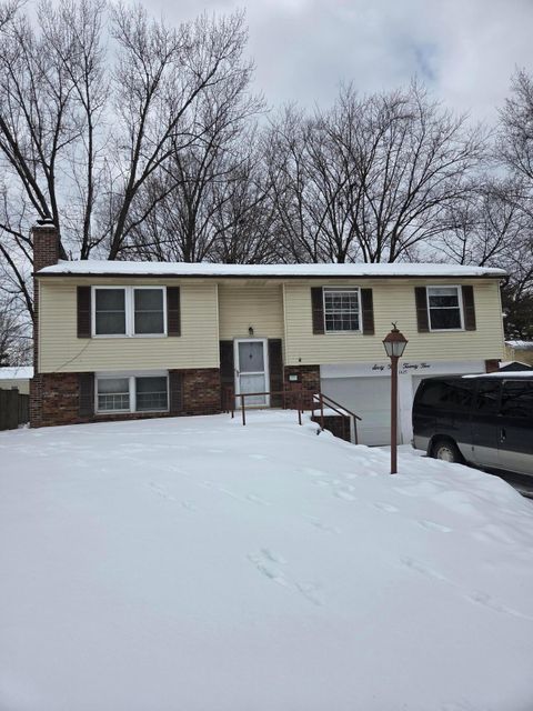 Photo of 6425 Deer Ridge Lane, Columbus, OH 43229 (MLS # 226006411)