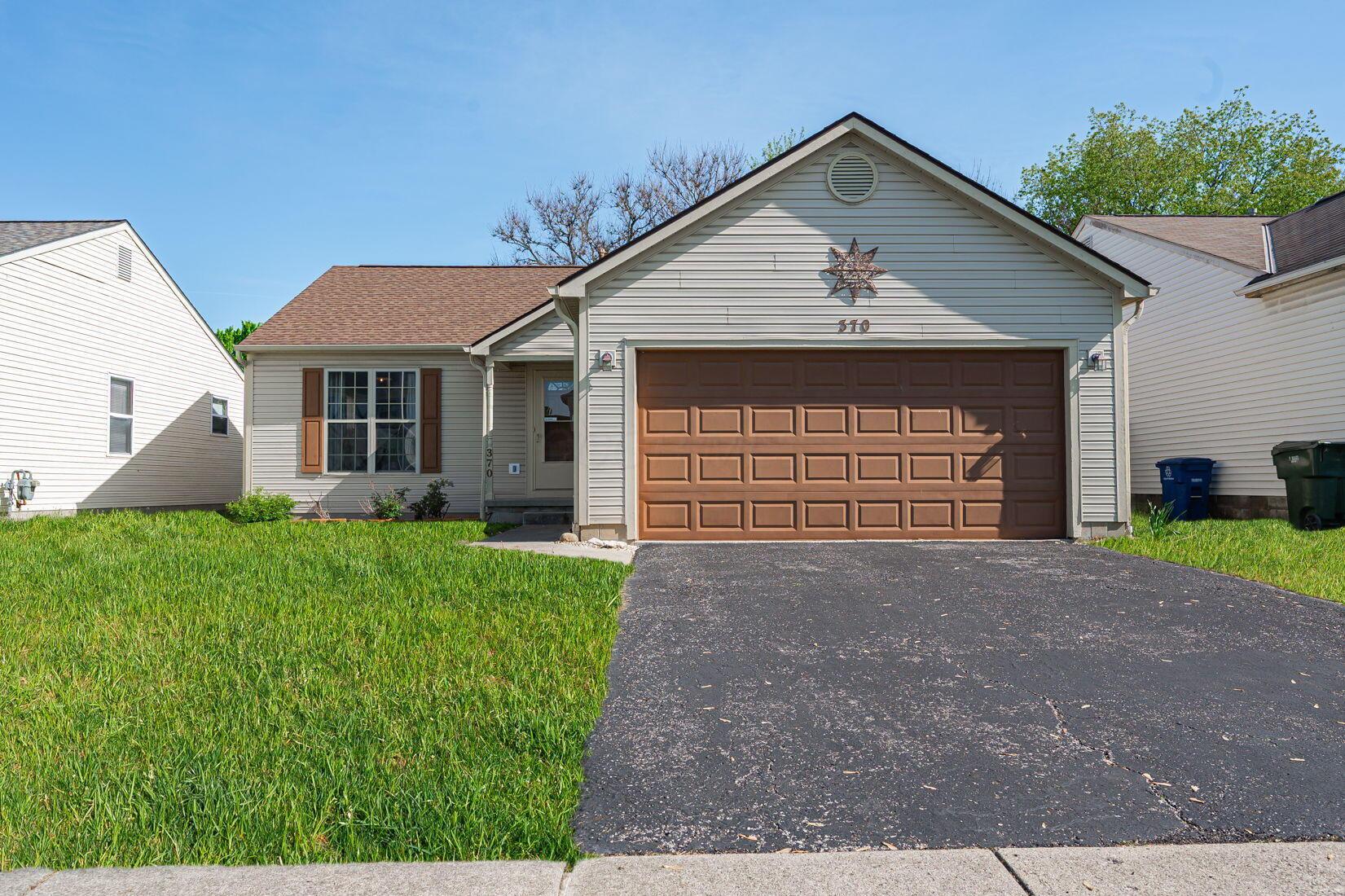 370 Chatterly Lane, Columbus, Ohio image 1