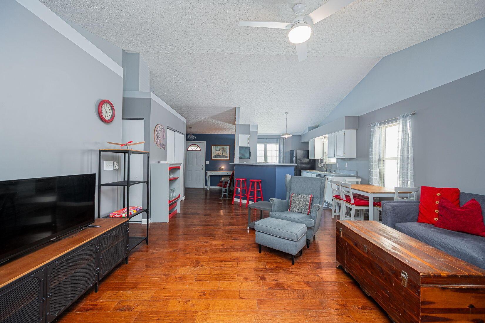370 Chatterly Lane, Columbus, Ohio image 8