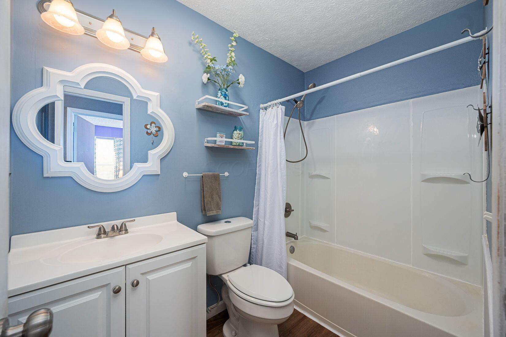370 Chatterly Lane, Columbus, Ohio image 16