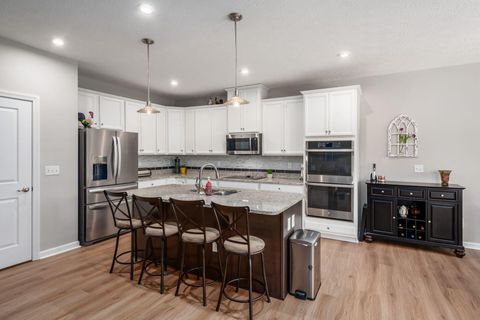 Tiny photo for 211 Passina Court, Delaware, OH 43015 (MLS # 226000602)