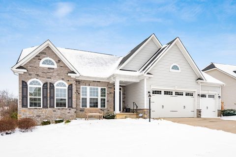 Tiny photo for 211 Passina Court, Delaware, OH 43015 (MLS # 226000602)