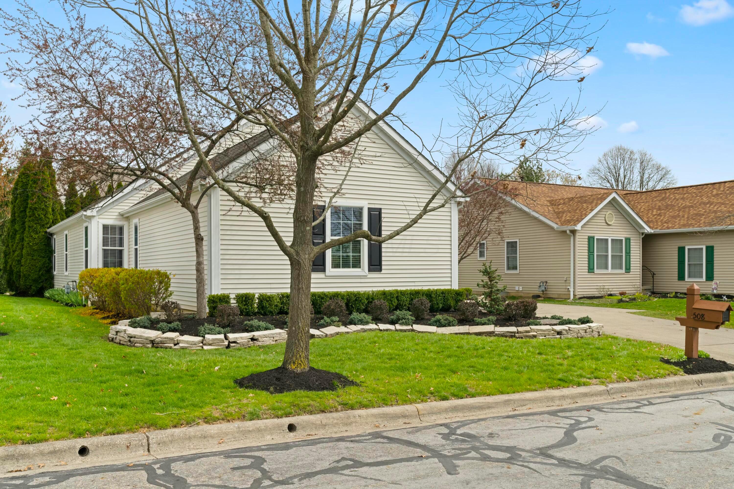 508 Straiton Square, Westerville, Ohio image 2