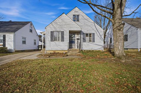 Photo of 440 Chatham Road, Columbus, OH 43214 (MLS # 226002474)
