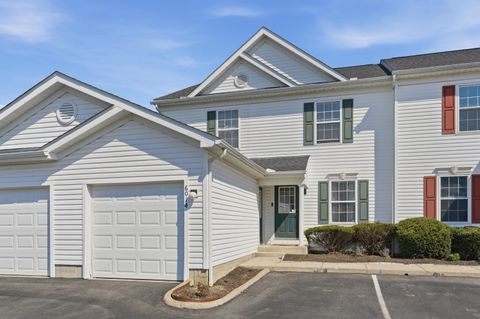 Photo of 6014 Brice Park Drive 17B #17B, Canal Winchester, OH 43110 (MLS # 226011472)