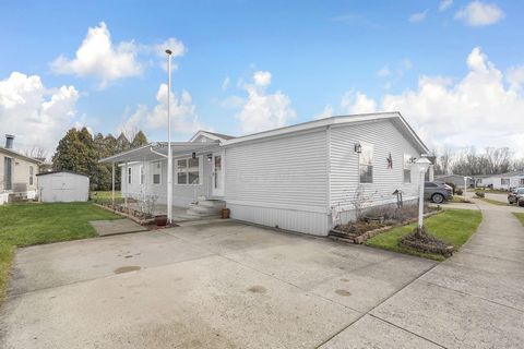 Photo of 1844 Londoncrest Drive, Grove City, OH 43123 (MLS # 226000855)