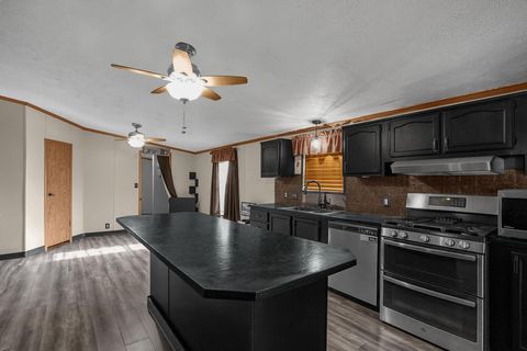 Tiny photo for 1844 Londoncrest Drive, Grove City, OH 43123 (MLS # 226000855)