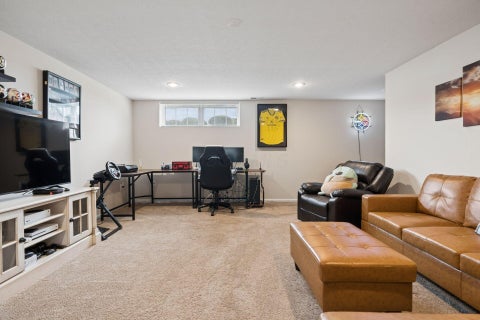 Tiny photo for 1080 Shady Lake Drive, Columbus, OH 43228 (MLS # 226031579)