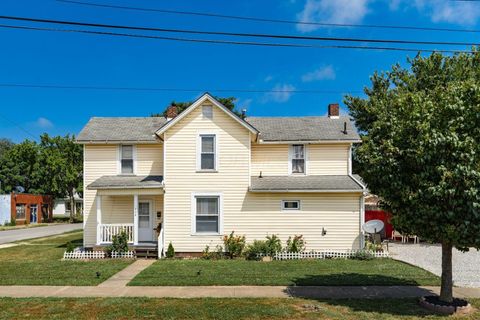 Homes For Sale - 404 Garfield Avenue<br/> Lancaster, OH 43130