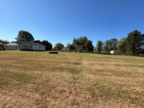 Tiny photo for 1605 Jackson Road, Zanesville, OH 43701 (MLS # 225037773)