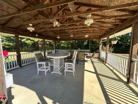 Tiny photo for 1605 Jackson Road, Zanesville, OH 43701 (MLS # 225037773)
