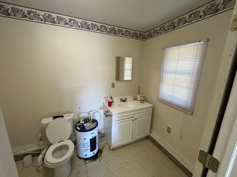Tiny photo for 1605 Jackson Road, Zanesville, OH 43701 (MLS # 225037773)