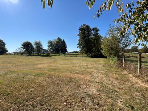 Tiny photo for 1605 Jackson Road, Zanesville, OH 43701 (MLS # 225037773)