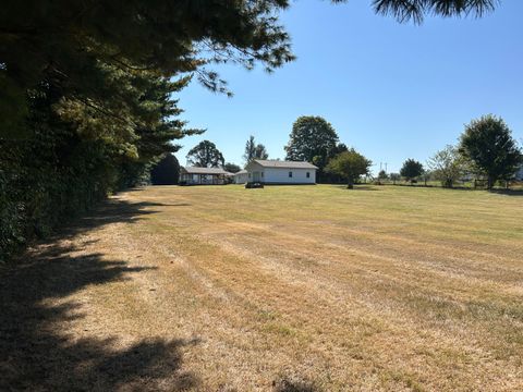 Tiny photo for 1605 Jackson Road, Zanesville, OH 43701 (MLS # 225037773)