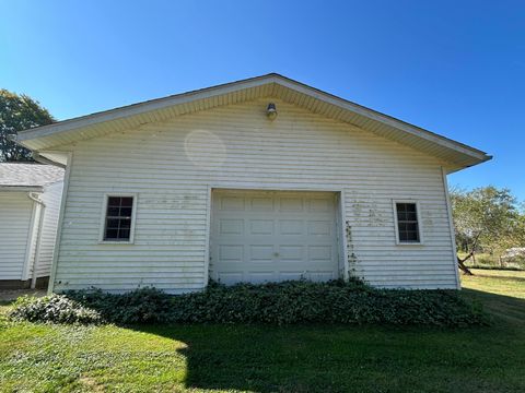 Tiny photo for 1605 Jackson Road, Zanesville, OH 43701 (MLS # 225037773)