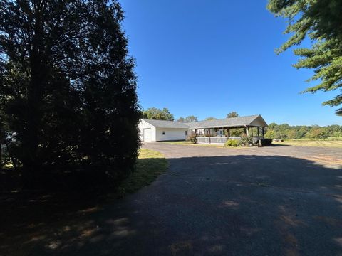 Tiny photo for 1605 Jackson Road, Zanesville, OH 43701 (MLS # 225037773)