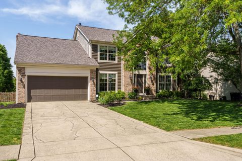 Photo of 4500 Huntwicke Drive, Hilliard, OH 43026 (MLS # 226016954)