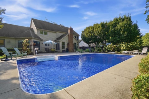 Photo of 367 Barrington Drive, Westerville, OH 43082 (MLS # 226033639)