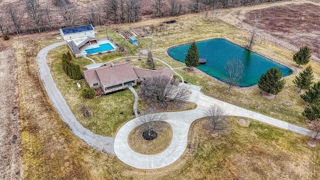 Photo of 1036 Hills Miller Road, Delaware, OH 43015 (MLS # 226002035)