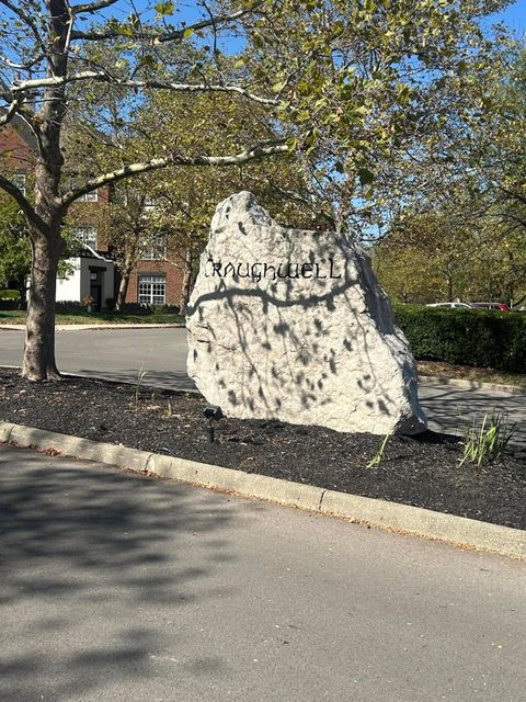 Photo of 6049 Craughwell Lane 4 #4, Dublin, OH 43017 (MLS # 225037466)