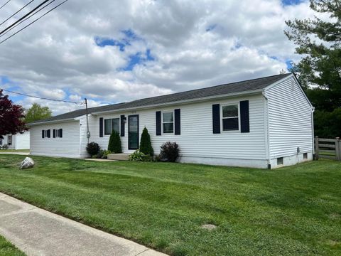 Photo of 7035 London Groveport Road, Grove City, OH 43123 (MLS # 226015124)