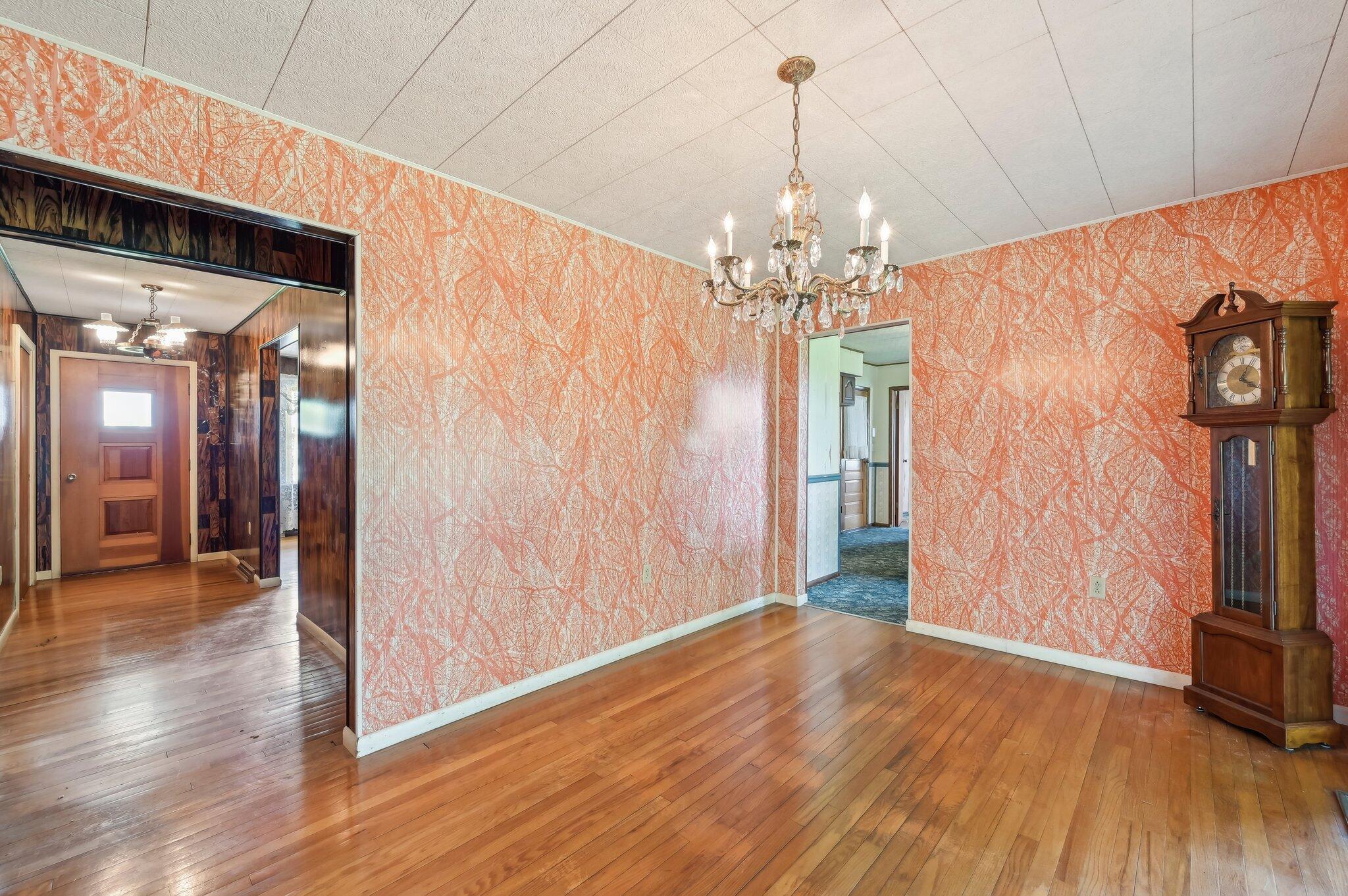 3910 Dayton Springfield Road, Springfield, Ohio image 8
