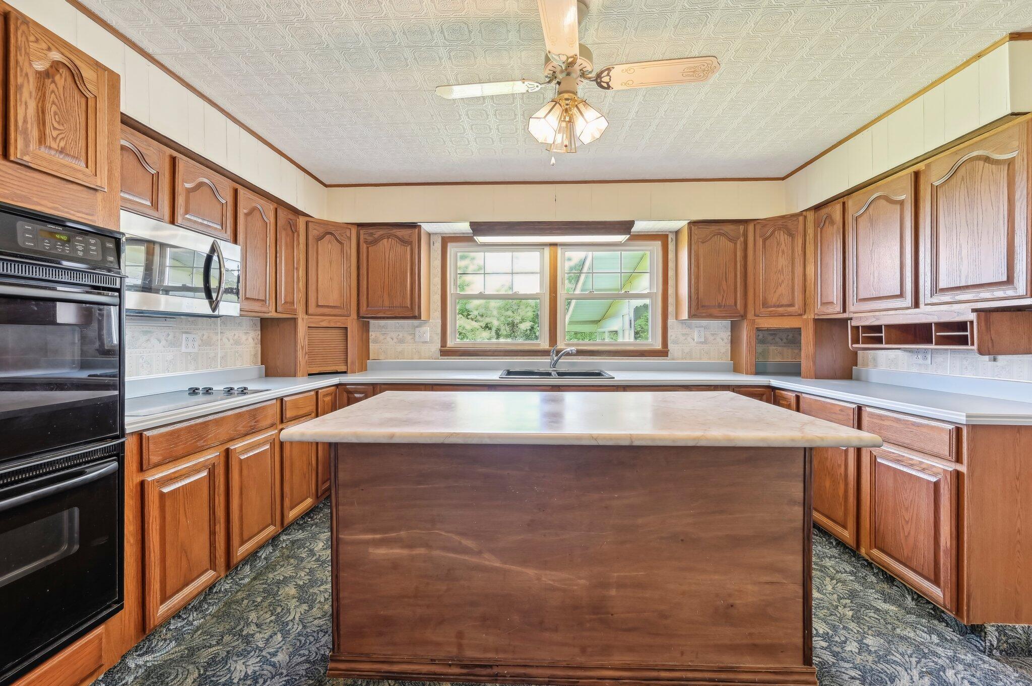 3910 Dayton Springfield Road, Springfield, Ohio image 13