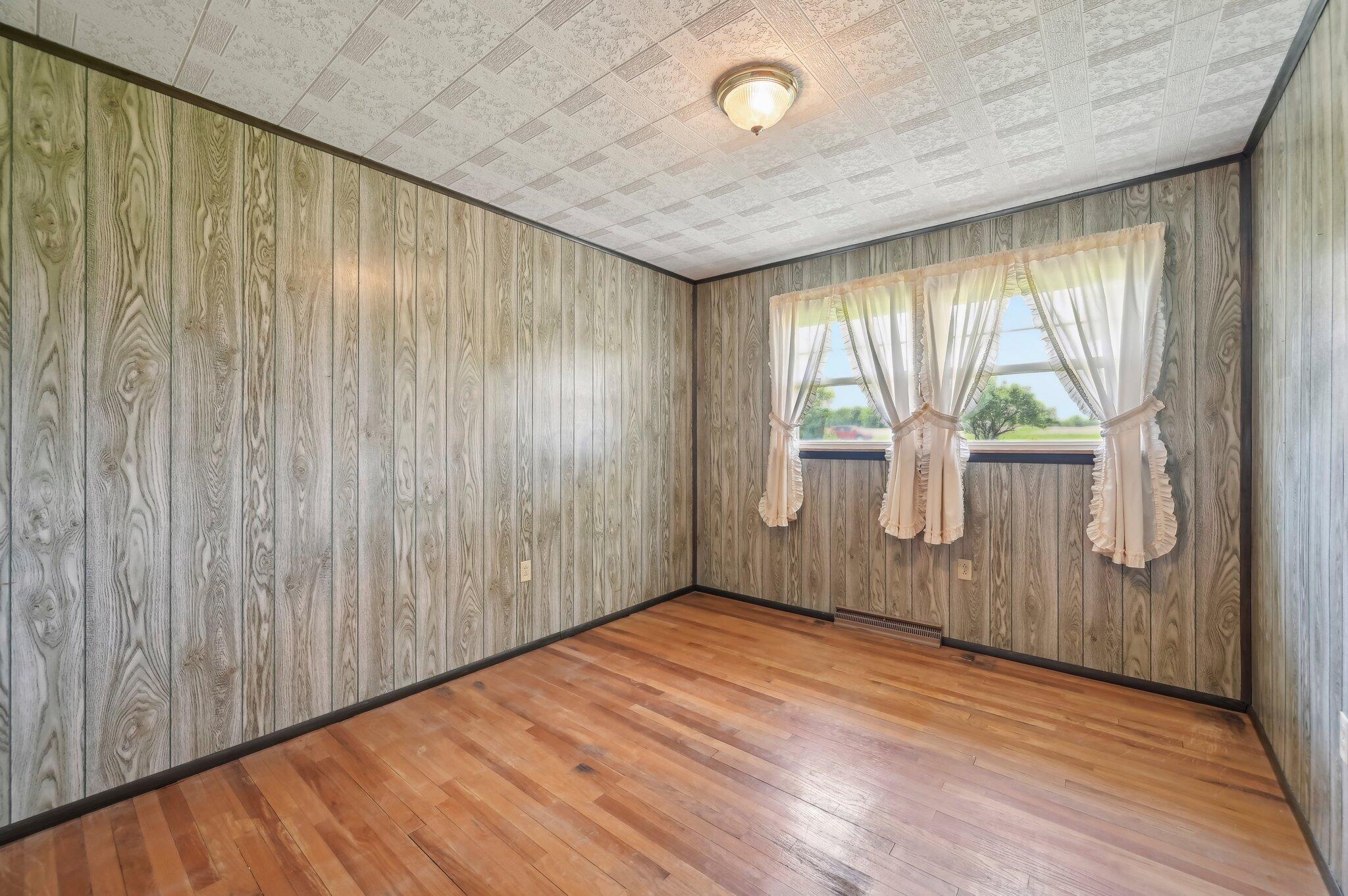3910 Dayton Springfield Road, Springfield, Ohio image 22
