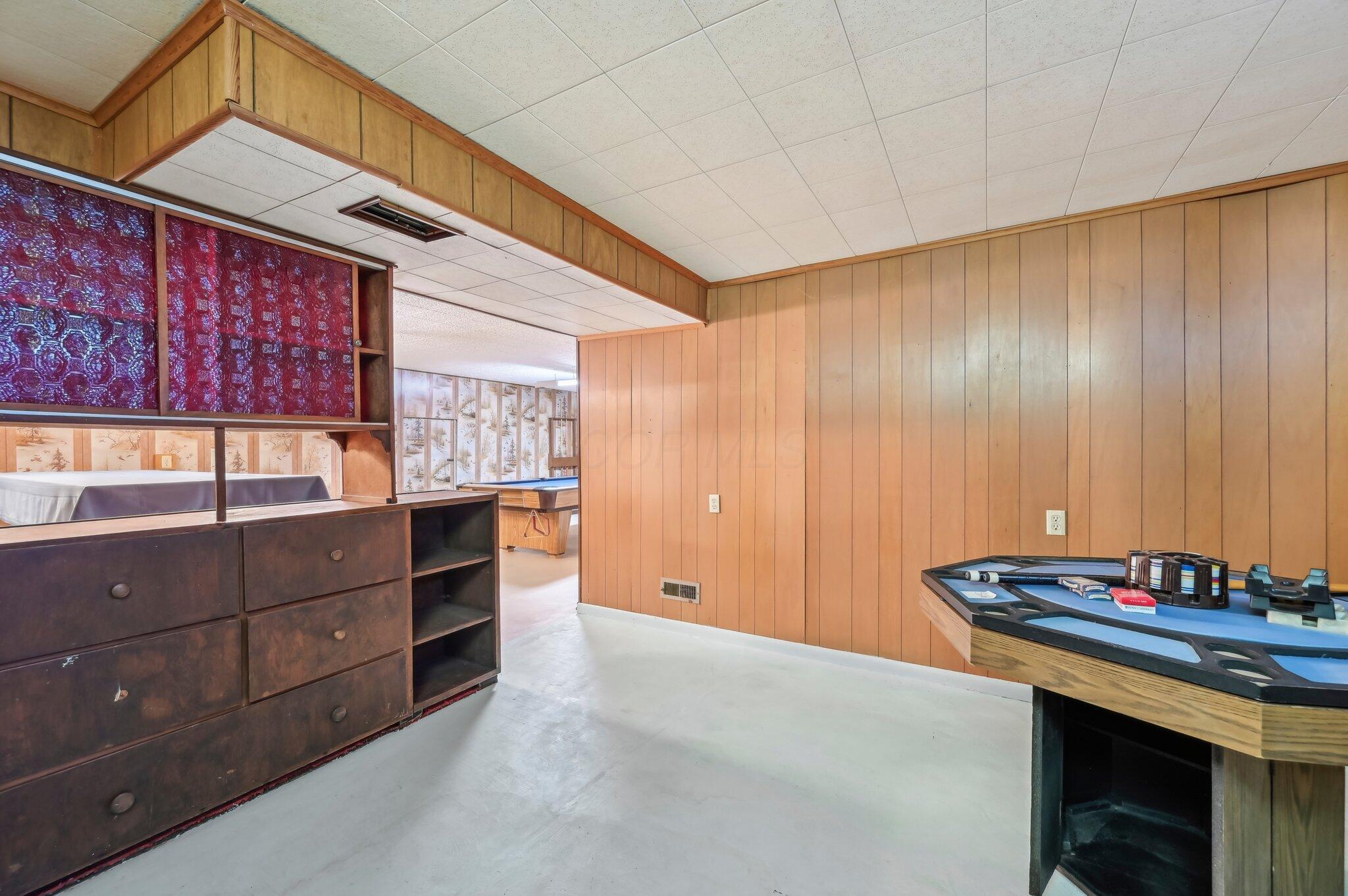 3910 Dayton Springfield Road, Springfield, Ohio image 34