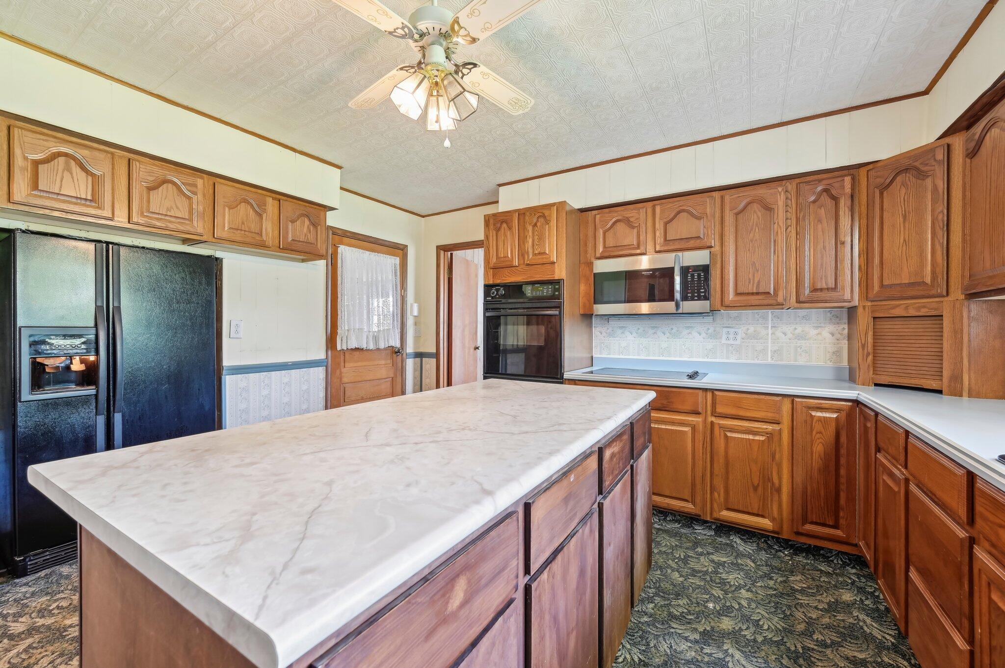 3910 Dayton Springfield Road, Springfield, Ohio image 12