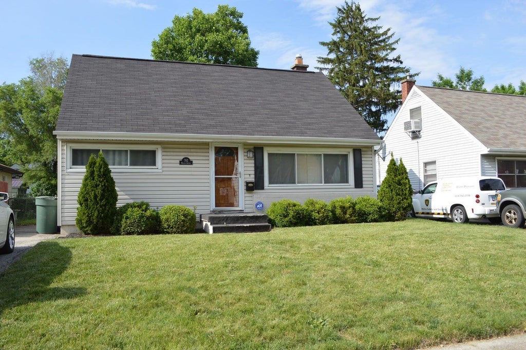 Photo of 762 Weldon Avenue, Columbus, OH 43224 (MLS # 226040471)