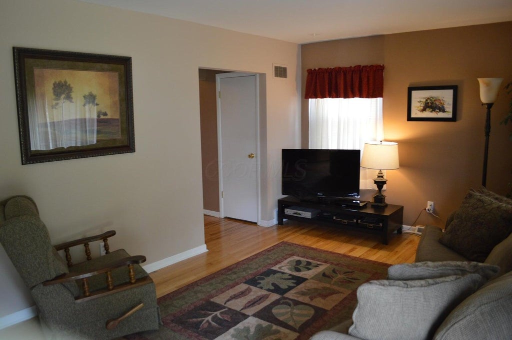 Photo of 762 Weldon Avenue, Columbus, OH 43224 (MLS # 226040471)