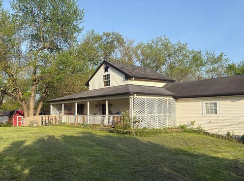 Photo of 1735 Dyer Road, Grove City, OH 43123 (MLS # 224035132)