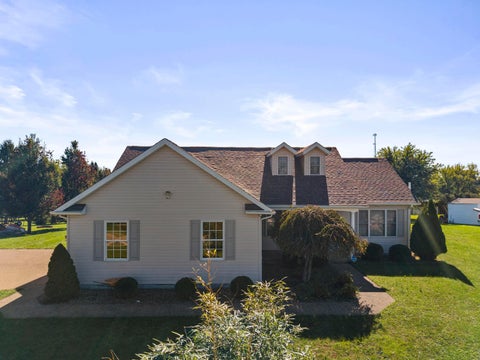 Tiny photo for 6350 Windsong Way, Nashport, OH 43830 (MLS # 226040332)