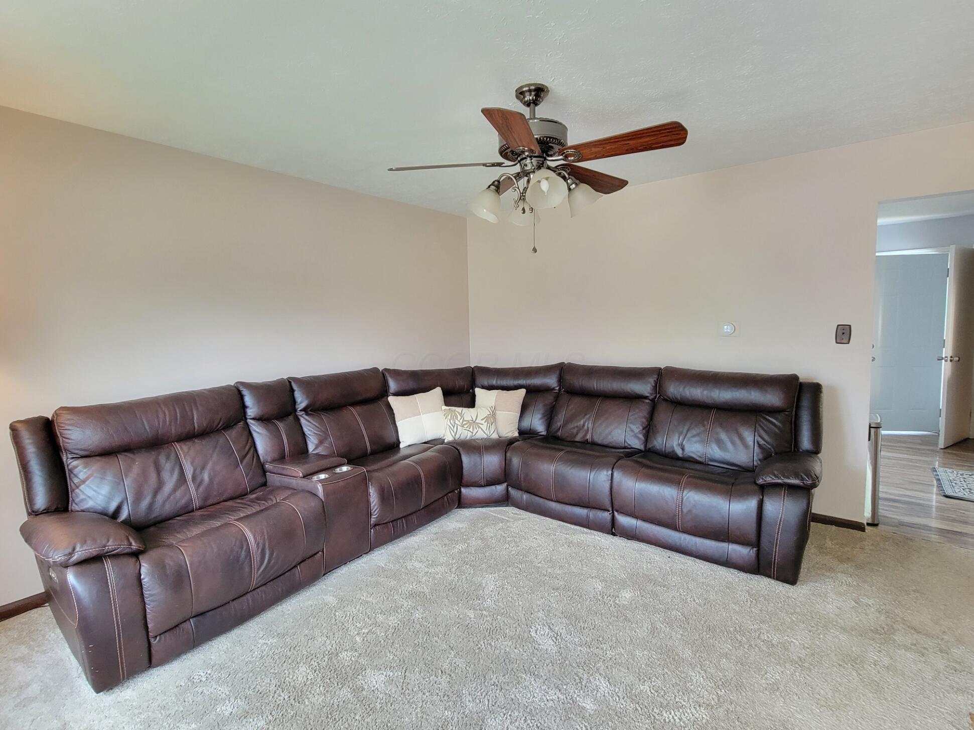 3879 Frazier Road, Columbus, Ohio image 3