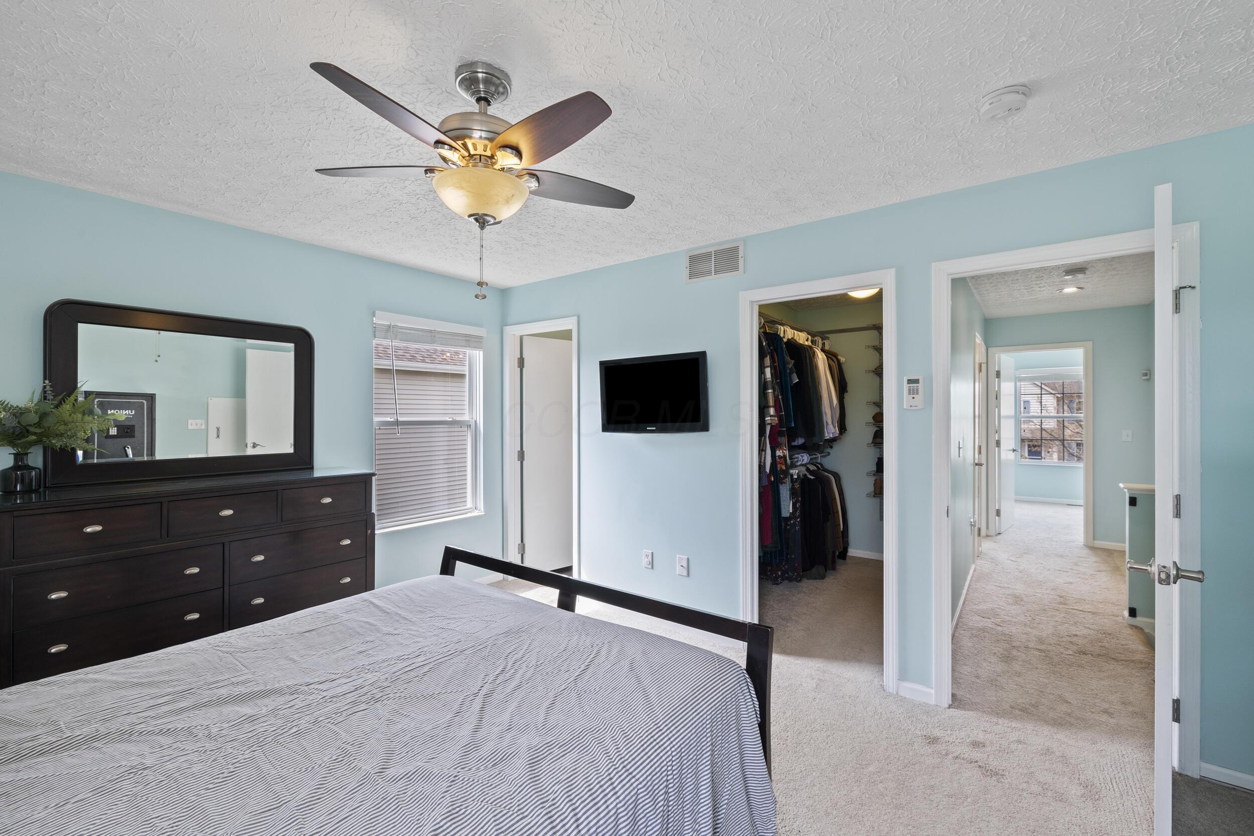 247 Harbinger Drive, Groveport, Ohio image 16