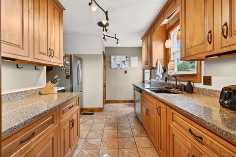 Tiny photo for 489 Caroline Drive, Chillicothe, OH 45601 (MLS # 226022237)