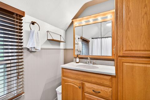 Tiny photo for 489 Caroline Drive, Chillicothe, OH 45601 (MLS # 226022237)